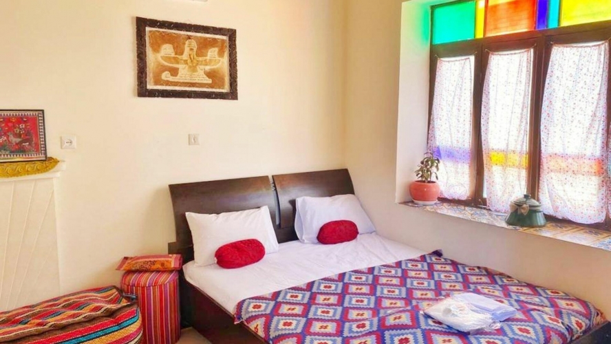 اقامتگاه بوم گردی ماه سلطان اتاق دوتخته مه بانو