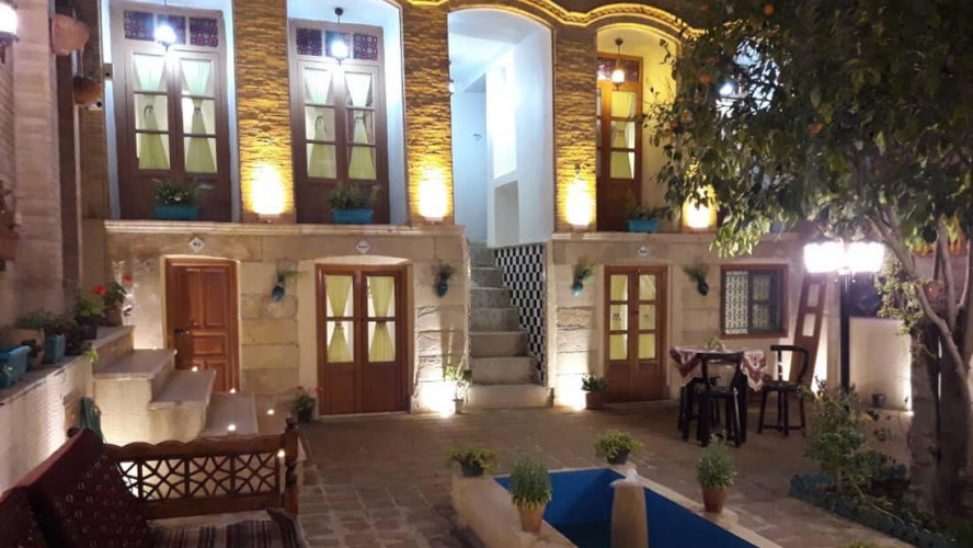 اقامتگاه سنتی پیرسوک شیراز فضای داخلی اقامتگاه 2