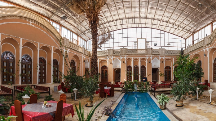 هتل ادیب الممالک یزد فضای داخلی هتل 1 هتل ادیب الممالک یزد فضای داخلی هتل 1