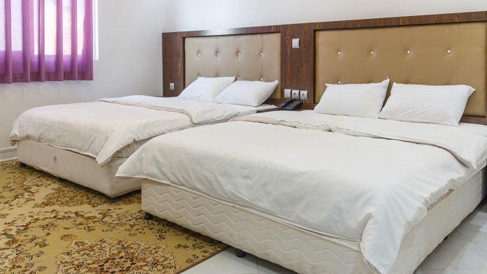 هتل آپارتمان قباد قشم اتاق سه تخته 1