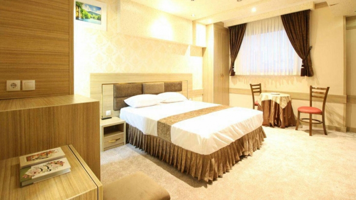 هتل سی و سه پل مشهد فضای داخلی اتاق ها