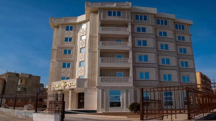 هتل تاج جلفا نمای بیرونی 3