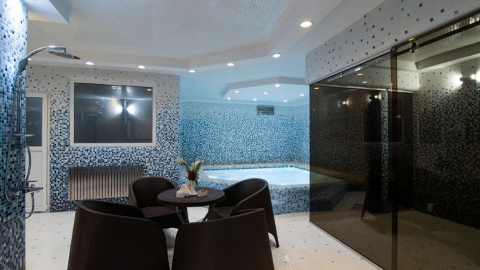 هتل ولیعصر تهران استخر هتل ولیعصر تهران استخر