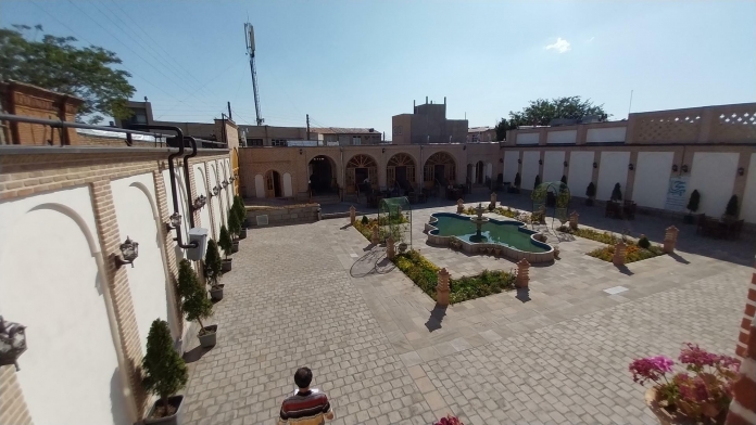 بوتیک هتل عمارت سرخهای فضای داخلی 1 بوتیک هتل عمارت سرخهای فضای داخلی 1