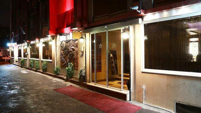 هتل شبستان رشت فضای بیرونی هتل 2 هتل شبستان رشت فضای بیرونی هتل 2