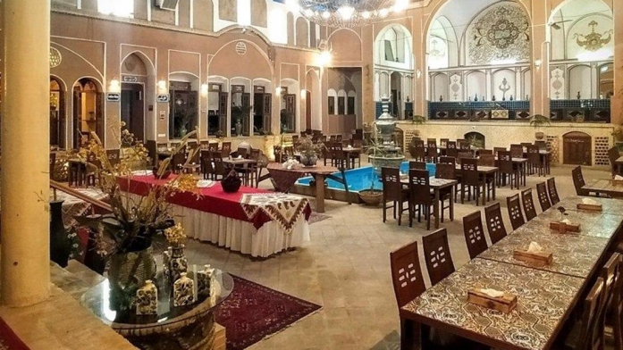 اقامتگاه سنتی نگین کاشان فضای داخلی اقامتگاه 2 اقامتگاه سنتی نگین کاشان فضای داخلی اقامتگاه 2